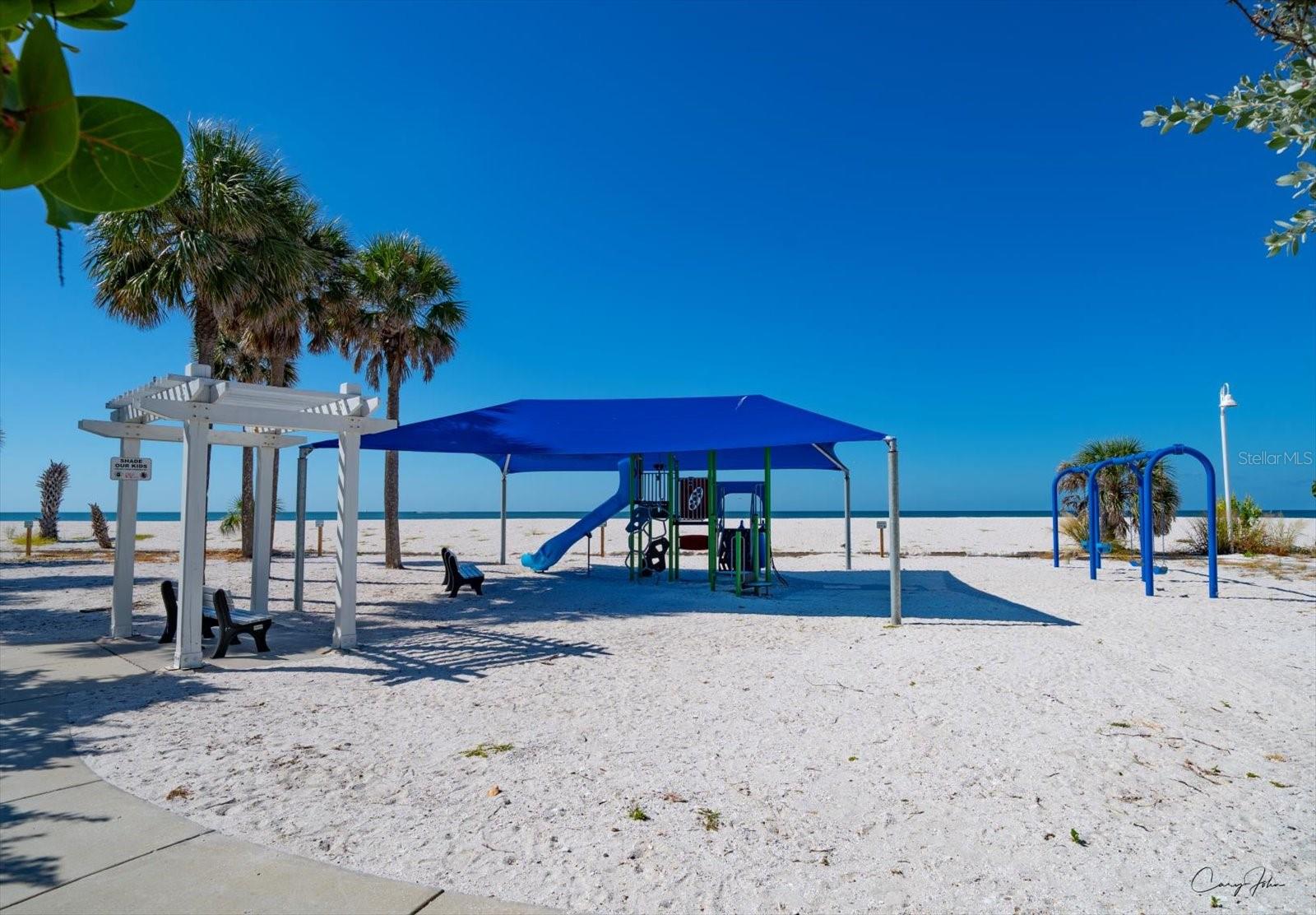 YUM YUM TREE THE CONDO - Residential