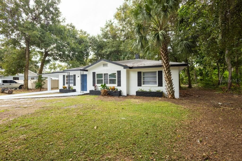 Photo of 411 S Elm Road, Lakeland, FL 33801 (MLS # O6348823)