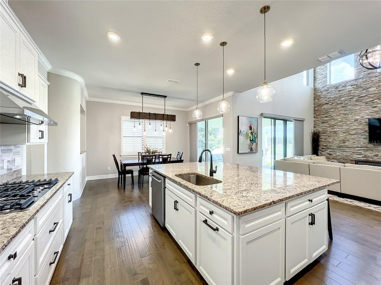 LAKE EMMA SOUND - Residential