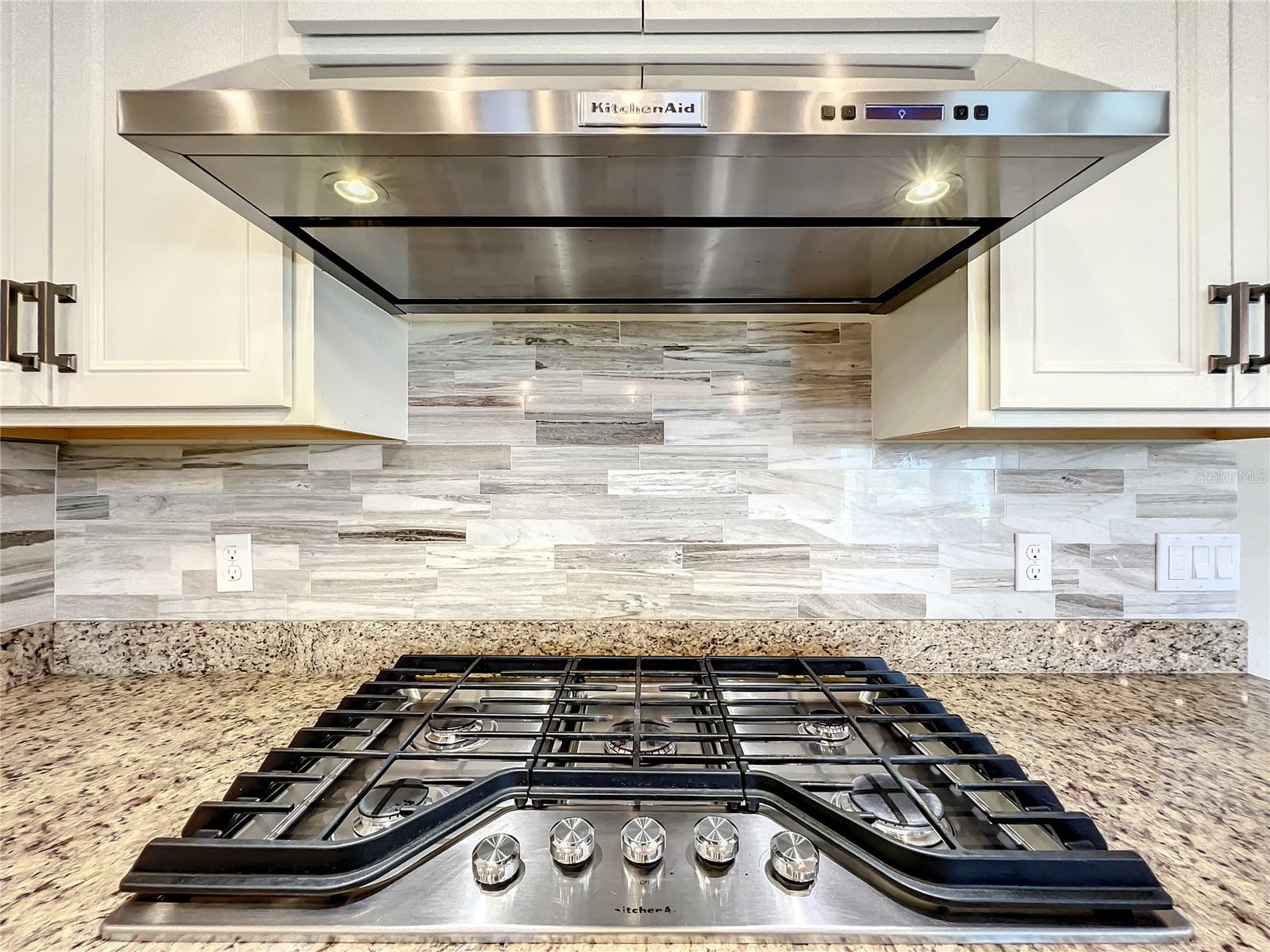 LAKE EMMA SOUND - Residential