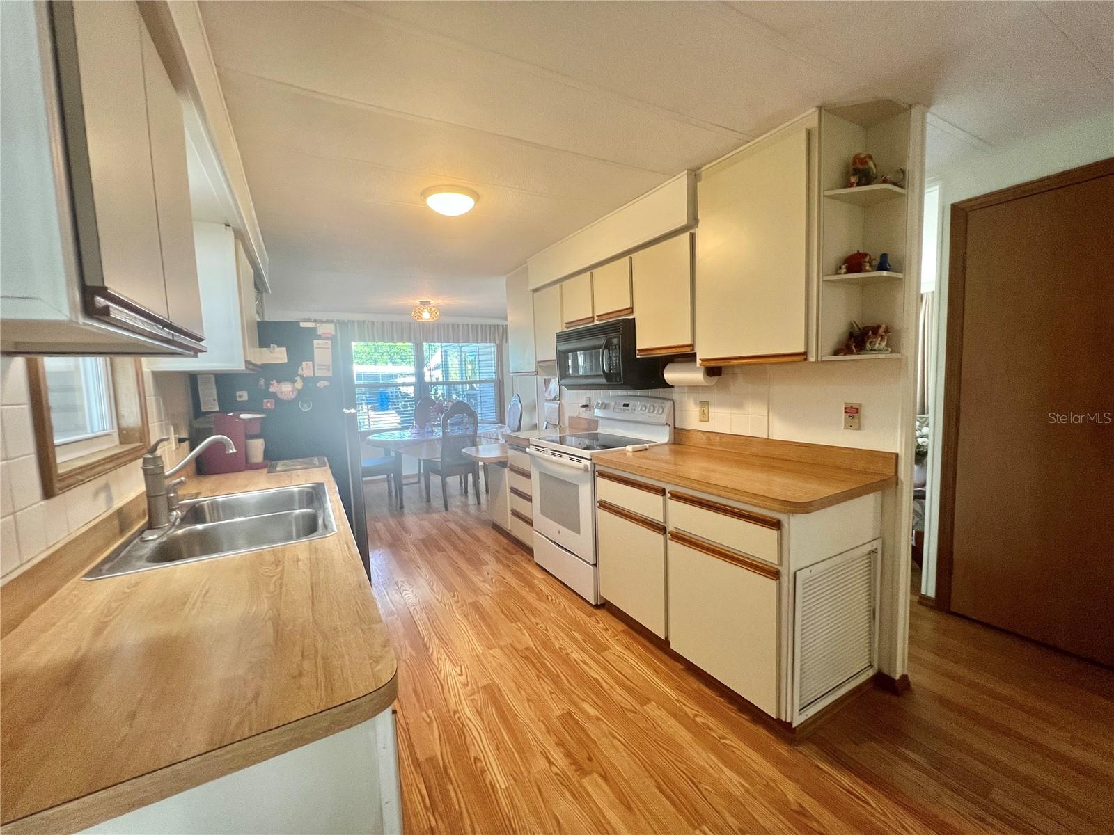 123 CAMELLIA TRAIL
