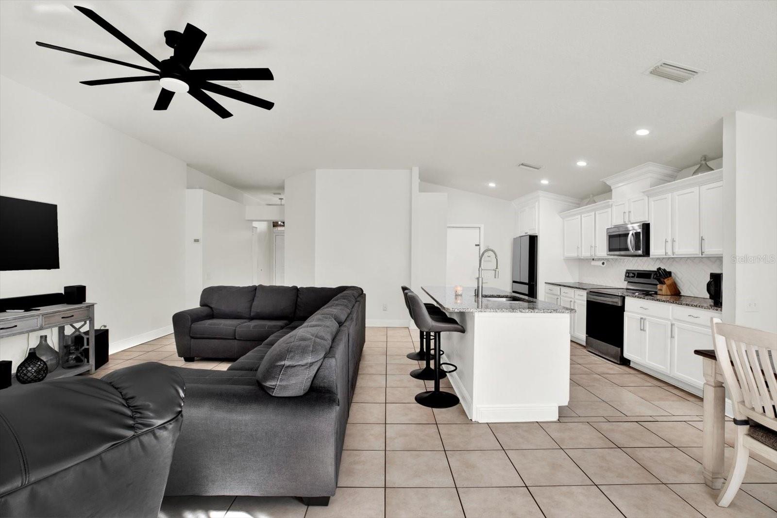 SOUTH POINTE PH 6 - Residential Lease