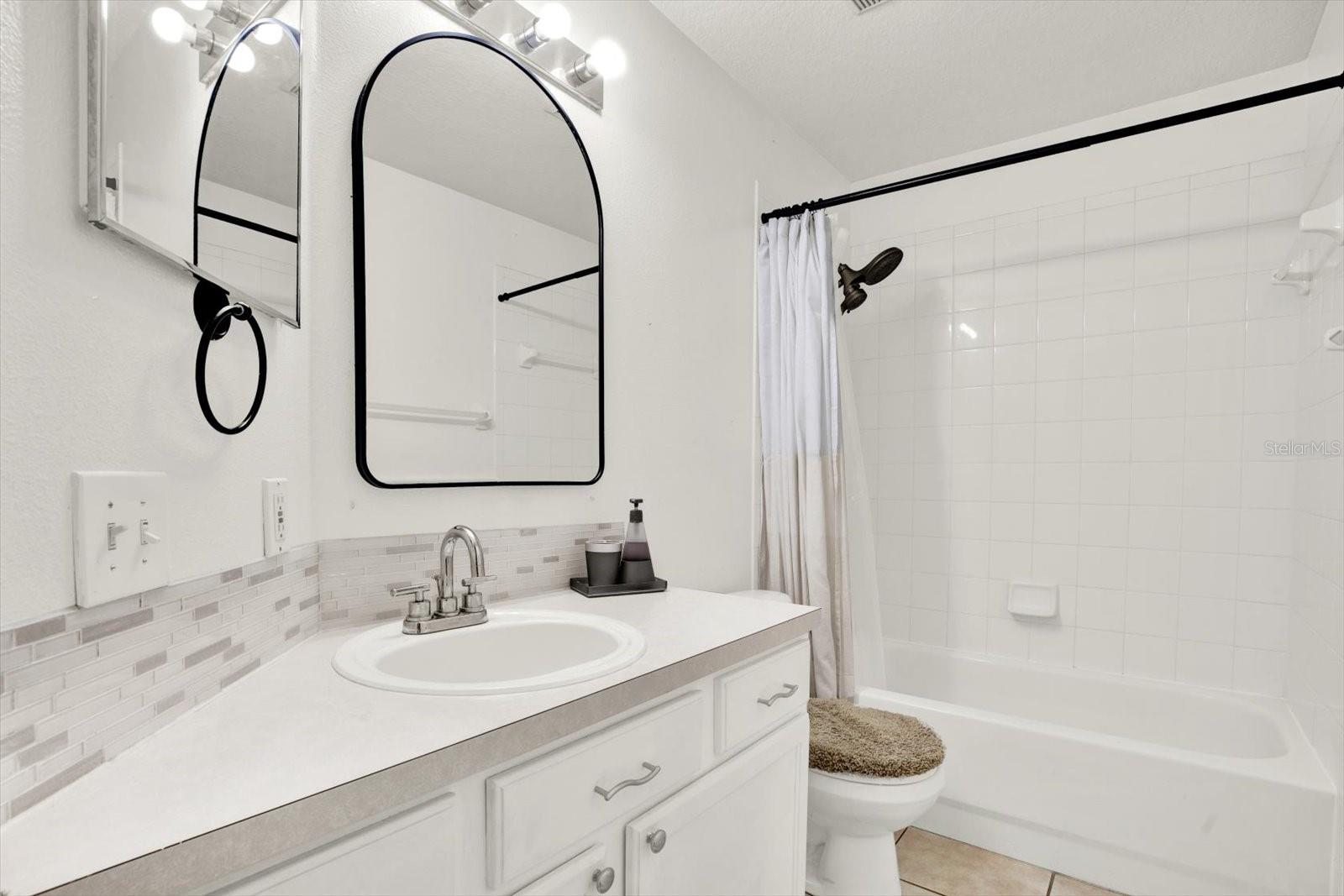 SOUTH POINTE PH 6 - Residential Lease