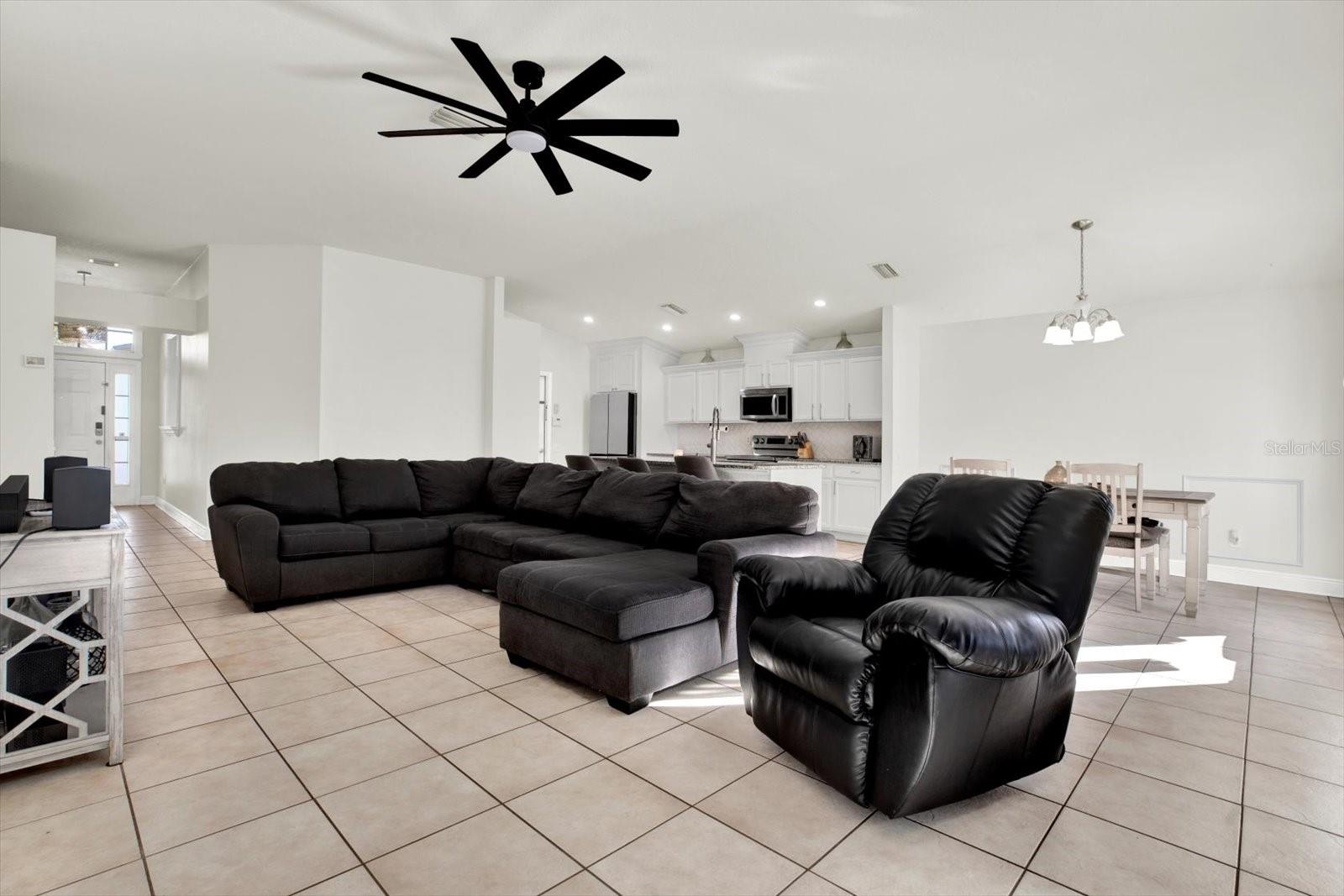 SOUTH POINTE PH 6 - Residential Lease