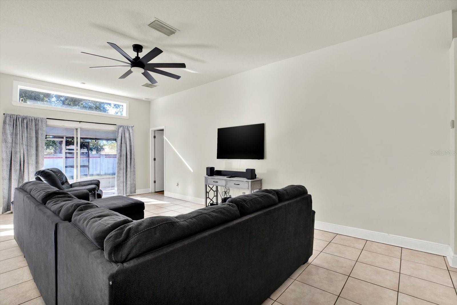 SOUTH POINTE PH 6 - Residential Lease