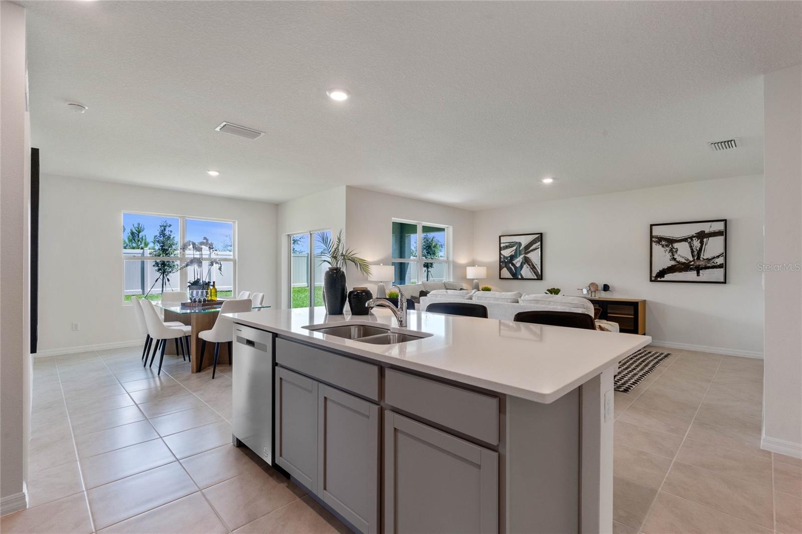 AVALON PARK TAVARES - Residential