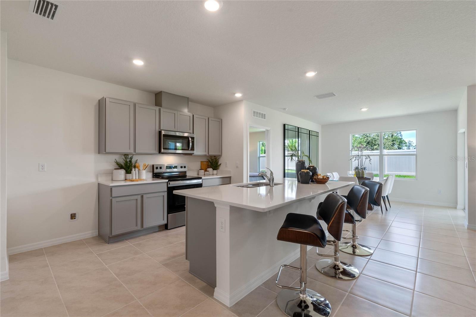 AVALON PARK TAVARES - Residential