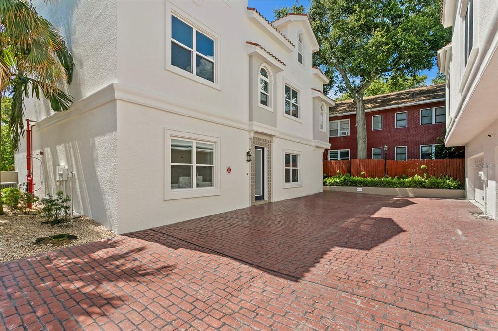 Photo of 220 7th Avenue N #220, St Petersburg, FL 33701 (MLS # TB8442284)