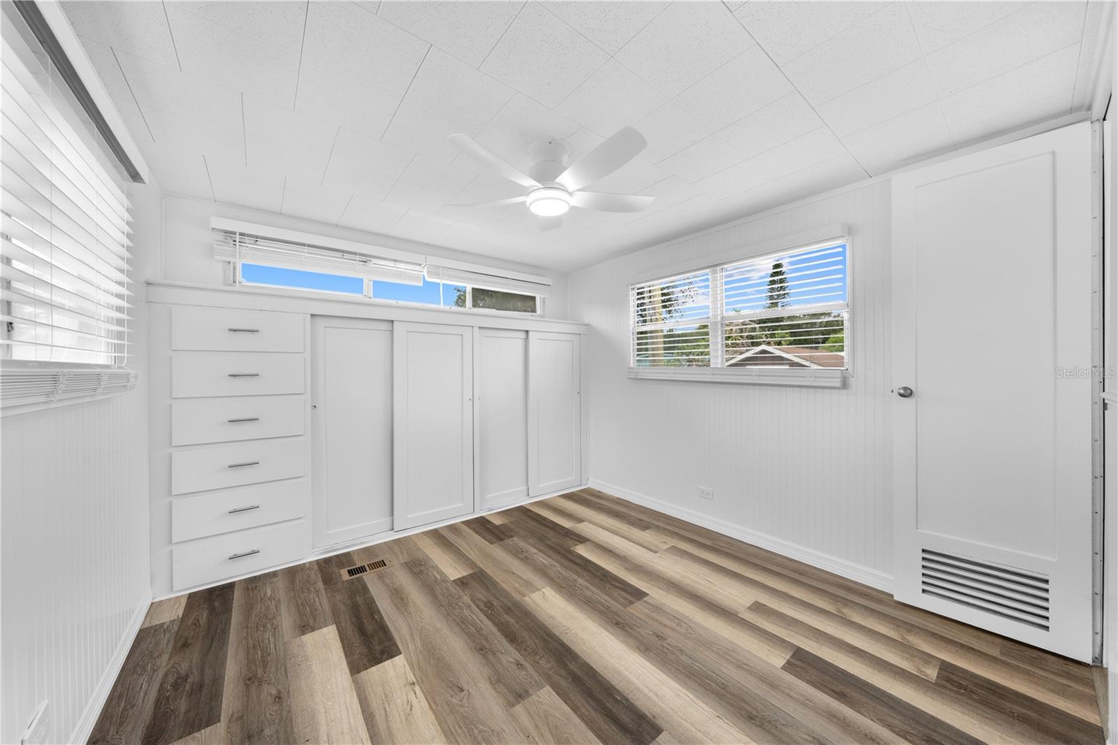 PINE GROVE PARK BLKS 11 & 12 REP - Residential