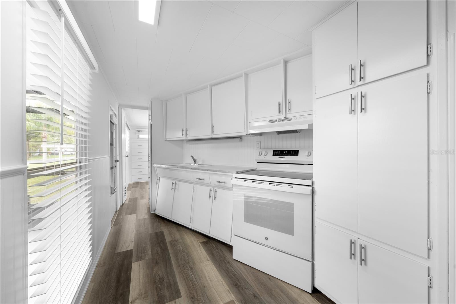 PINE GROVE PARK BLKS 11 & 12 REP - Residential