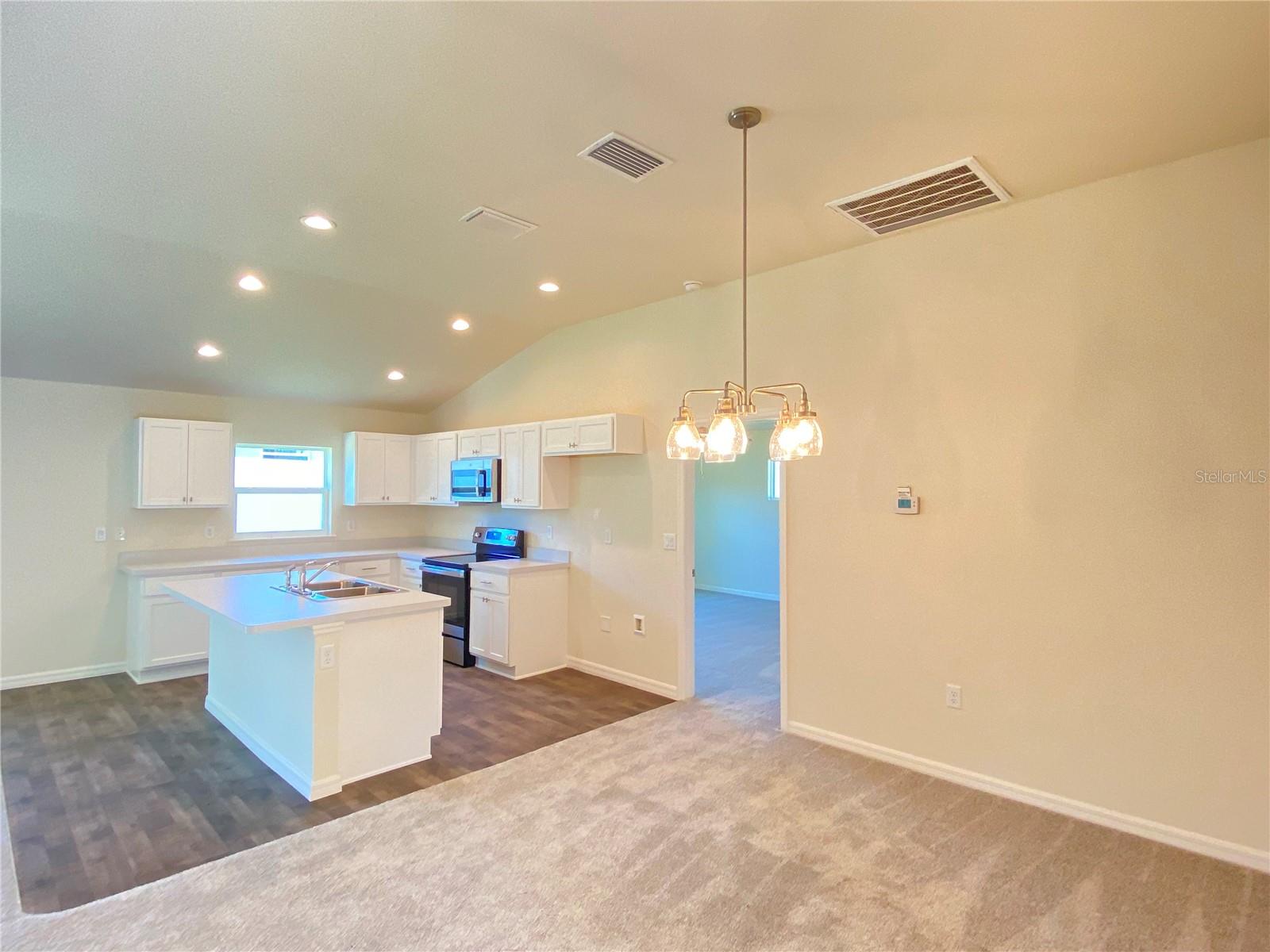 8190 N WAKEFIELD DRIVE