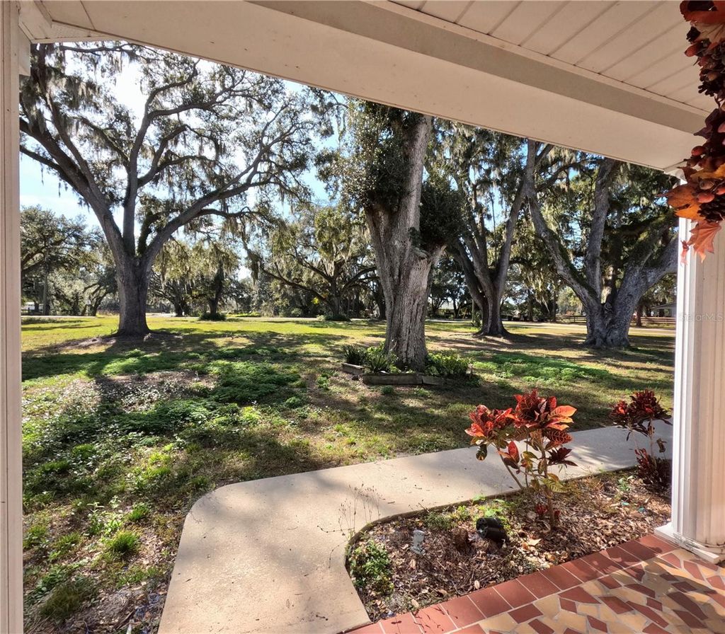 Photo of 4902 Thonotosassa Road, Plant City, FL 33565 (MLS # TB8462626)