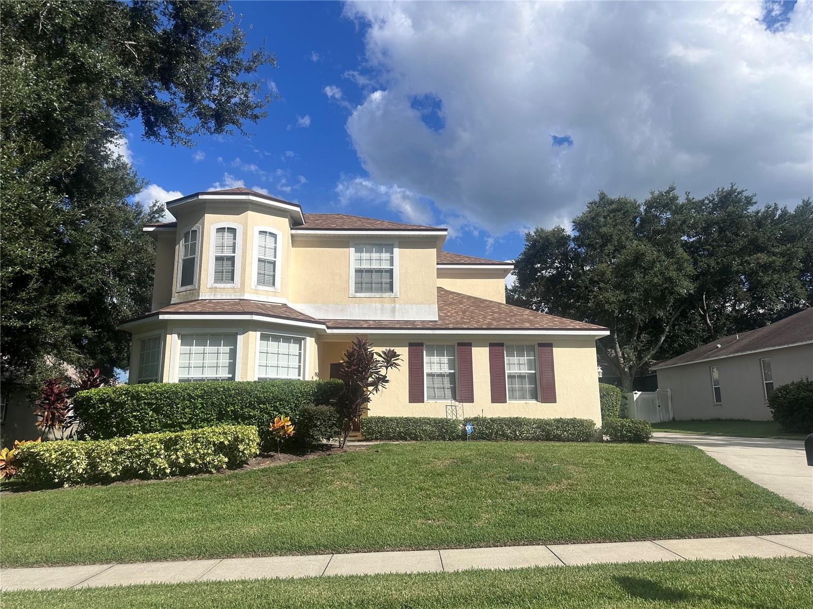 **PROFESSIONAL PHOTOS COMING SOON** Amazing opportunity to own this 4-bedroom, 2.5-bath, 2-car garage home in the desirable Parkside at Errol Estates community. The home features lush landscaping and a welcoming curb appeal. Inside, you’ll find formal living and dining areas that lead to the kitchen with Corian countertops, a closet pantry, plenty of cabinet space, and a cozy dinette with sliding doors to the covered lanai and fenced backyard. The kitchen overlooks the family room, creating a great space for gatherings. The primary suite offers walk-in closets, dual sinks, a soaking tub, and a glass-enclosed shower. A half bath is conveniently located for guests. Upstairs, you’ll find the remaining bedrooms and a full hall bath. This home is just minutes from Kelly Park – Rock Springs, the Apopka Amphitheater, and local dining. Roof - 2023, WH-2014.