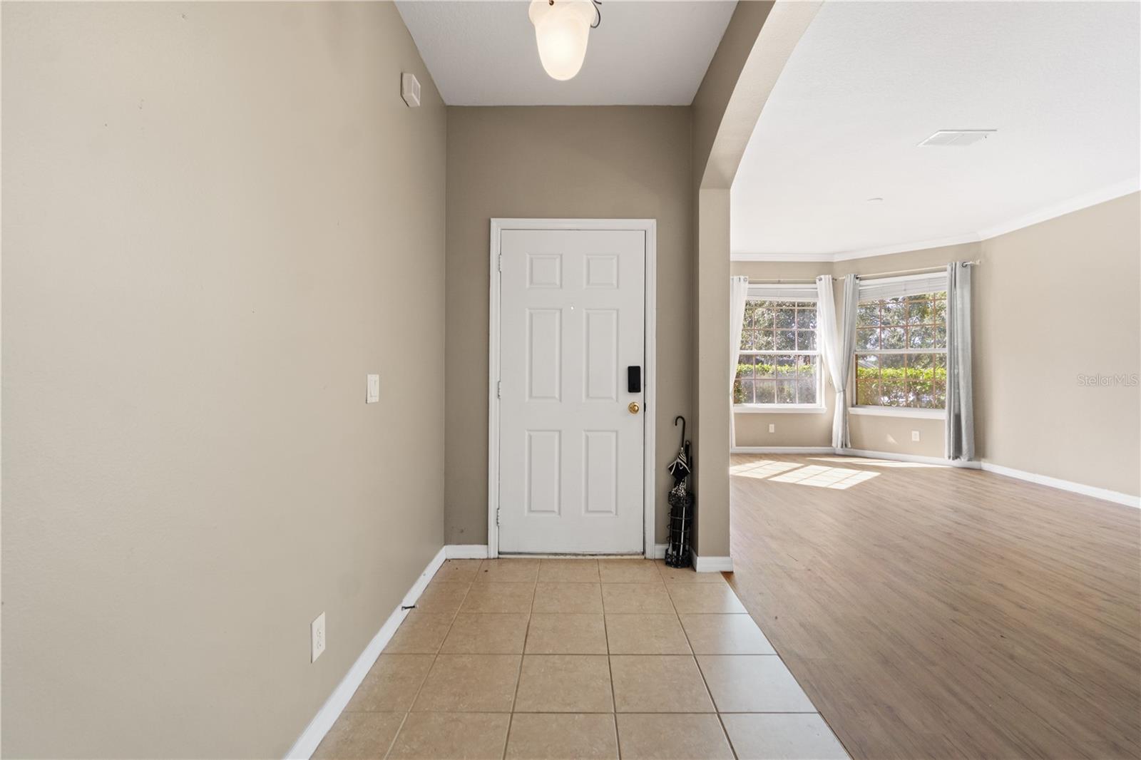 559 HIAWATHA PALM PLACE