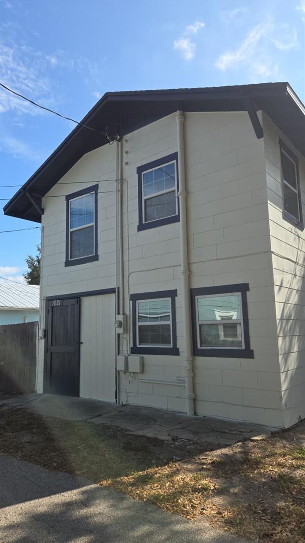 Photo of 1021 23rd Avenue N, St Petersburg, FL 33704 (MLS # TB8450407)