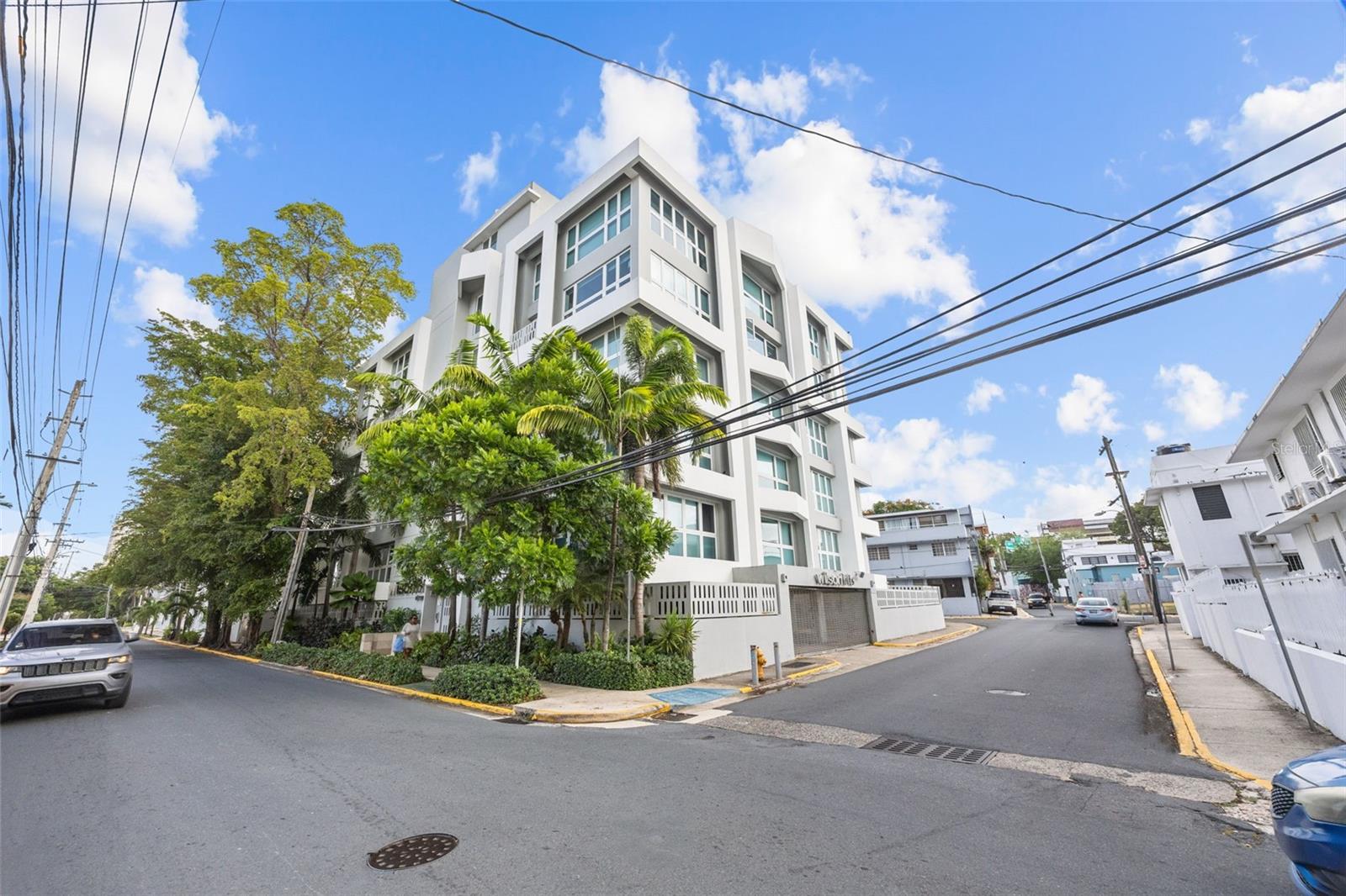 Wilson Loft 1364 WILSON AVENUE PH 511
