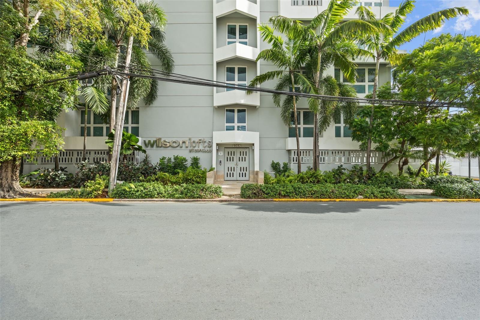 Wilson Loft 1364 WILSON AVENUE PH 511