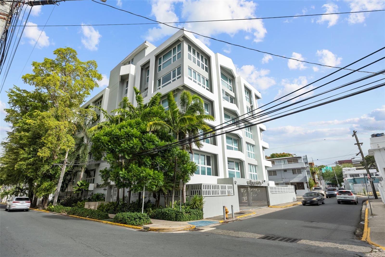 Wilson Loft 1364 WILSON AVENUE PH 511