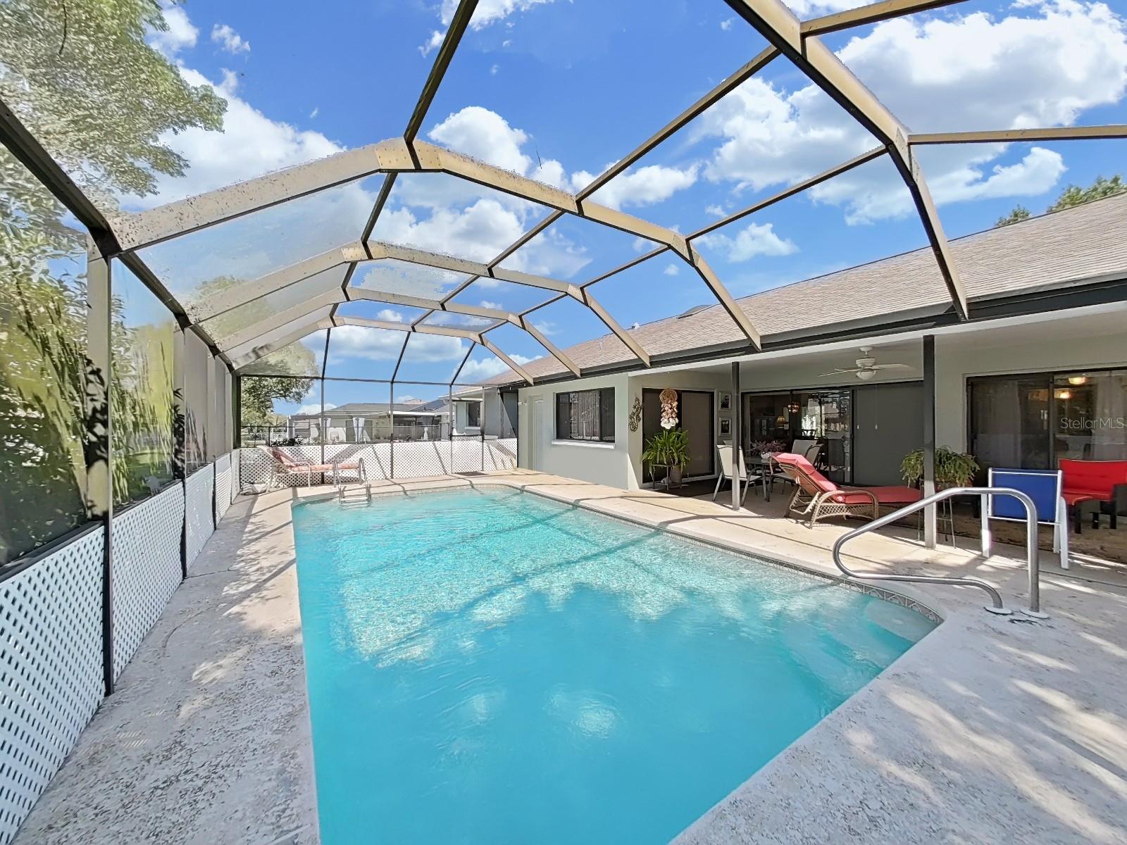 1472 OVERLAND DRIVE
