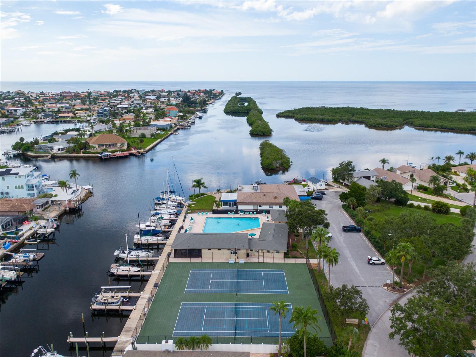 GULF HARBORS WOODLANDS - Residential