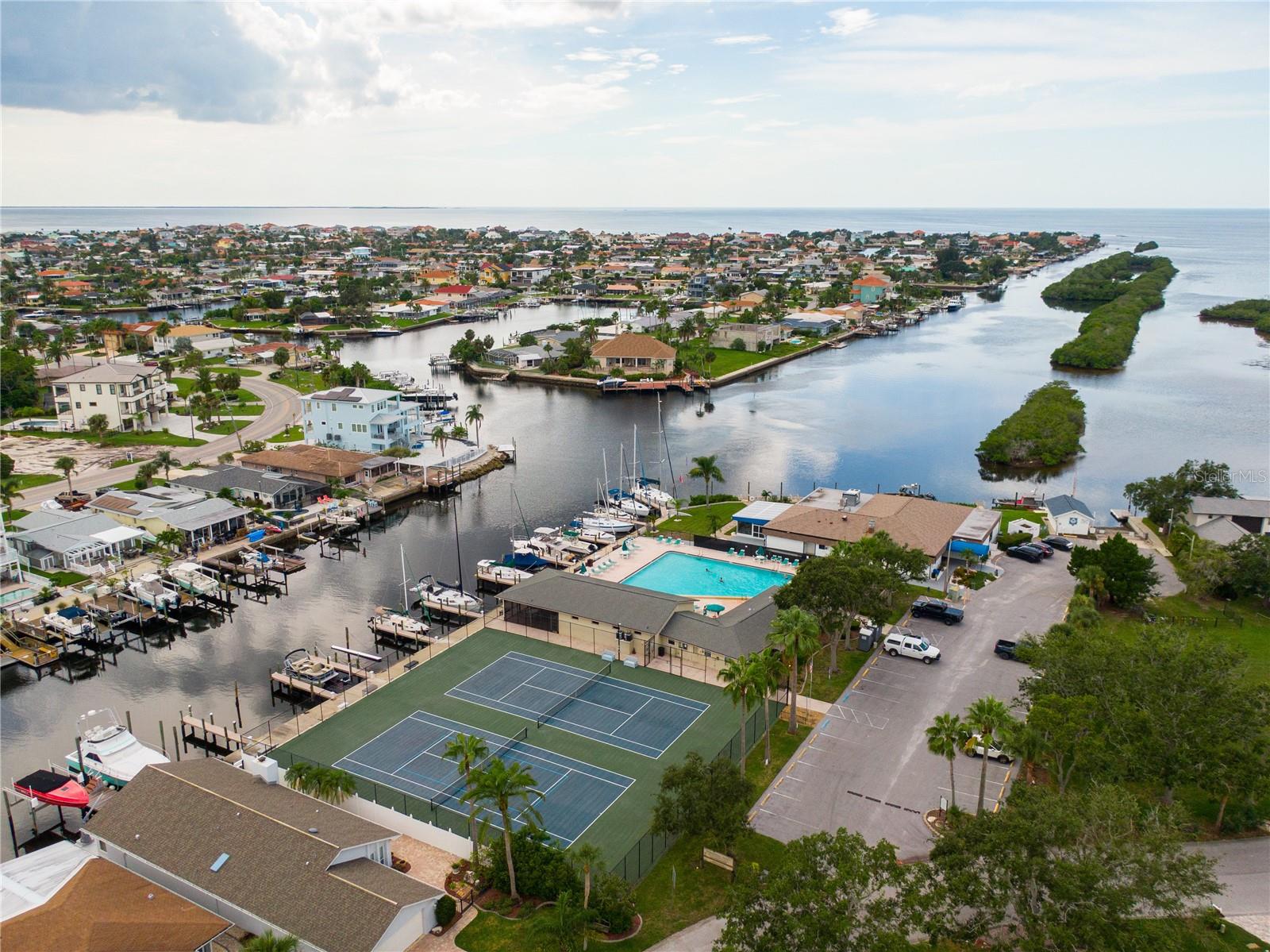 GULF HARBORS WOODLANDS - Residential