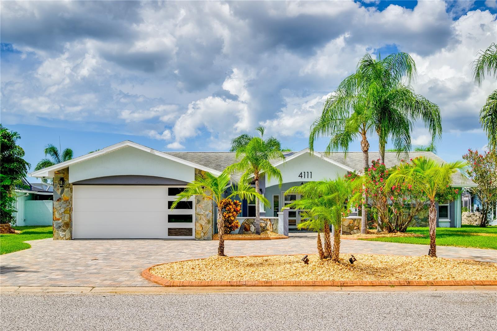 GULF HARBORS WOODLANDS - Residential