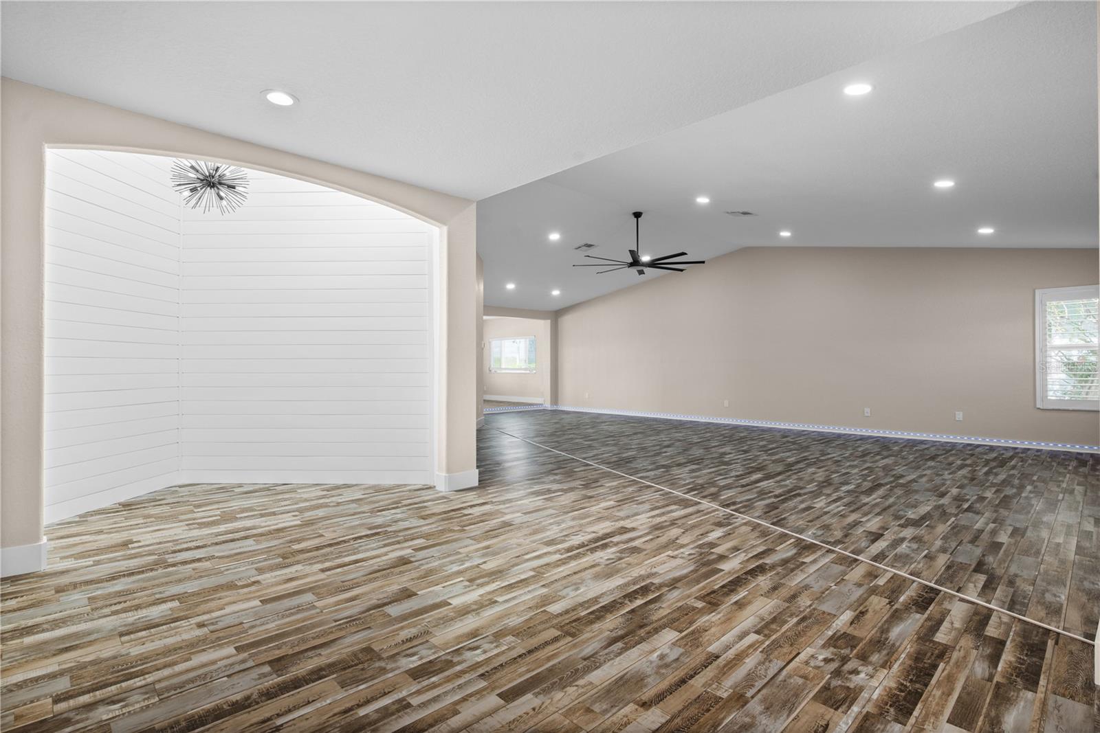 GULF HARBORS WOODLANDS - Residential