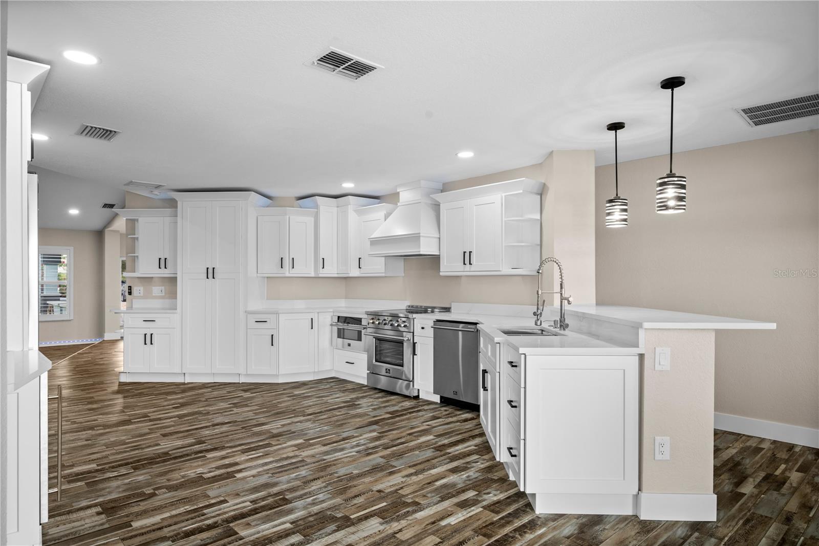 GULF HARBORS WOODLANDS - Residential