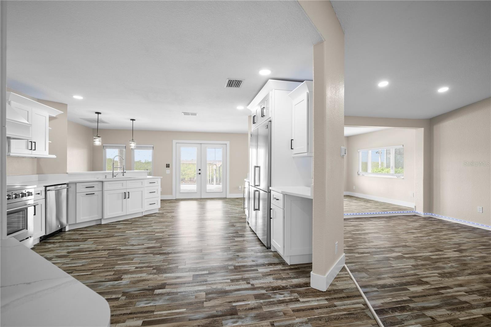 GULF HARBORS WOODLANDS - Residential