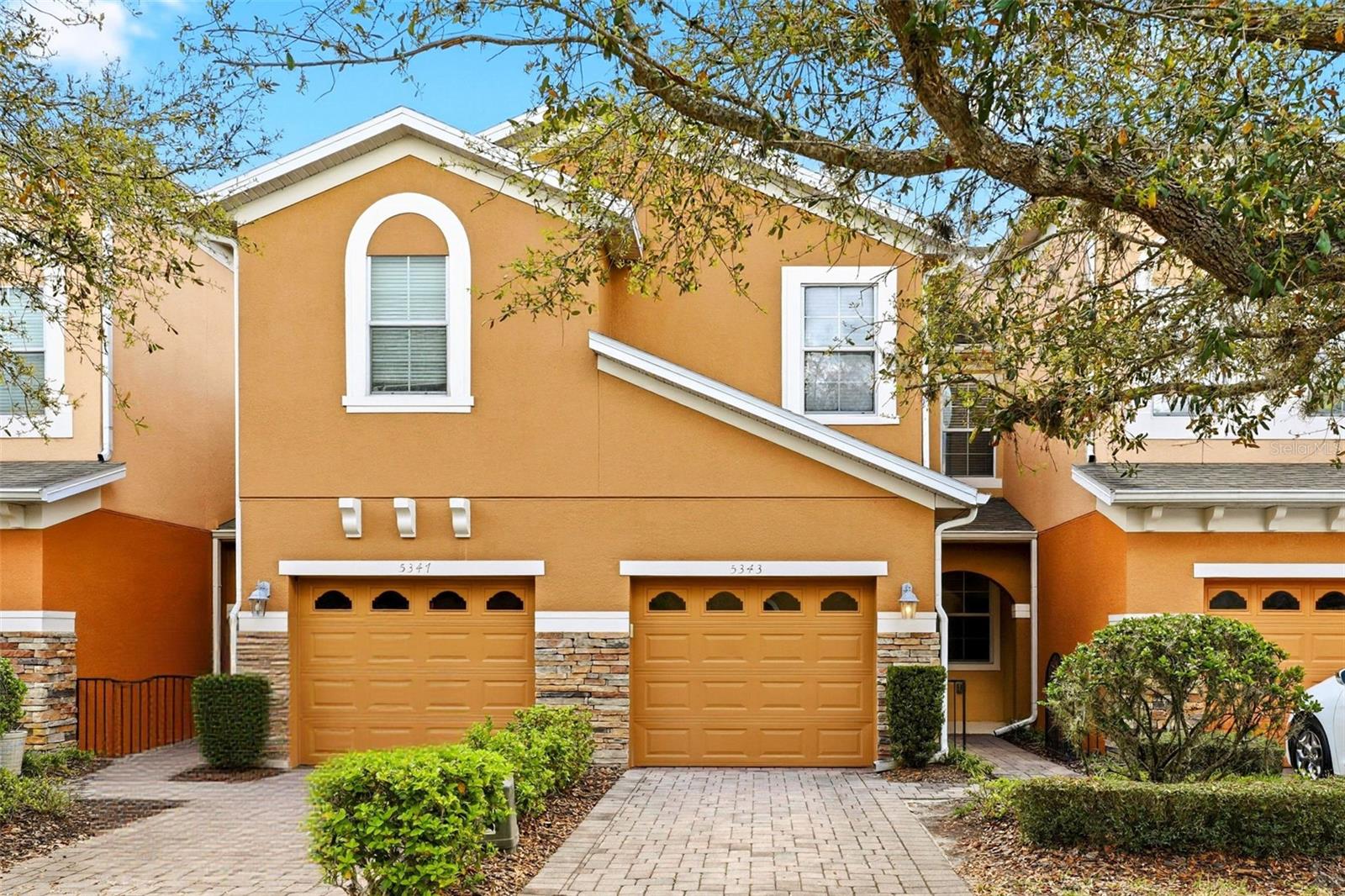 CLAYTON CROSSING TWNHMS SECOND AMD - Residential