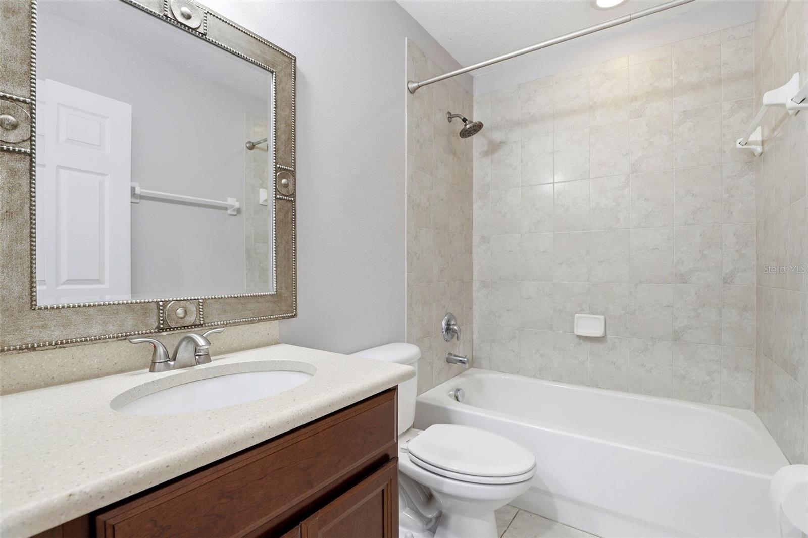 CLAYTON CROSSING TWNHMS SECOND AMD - Residential