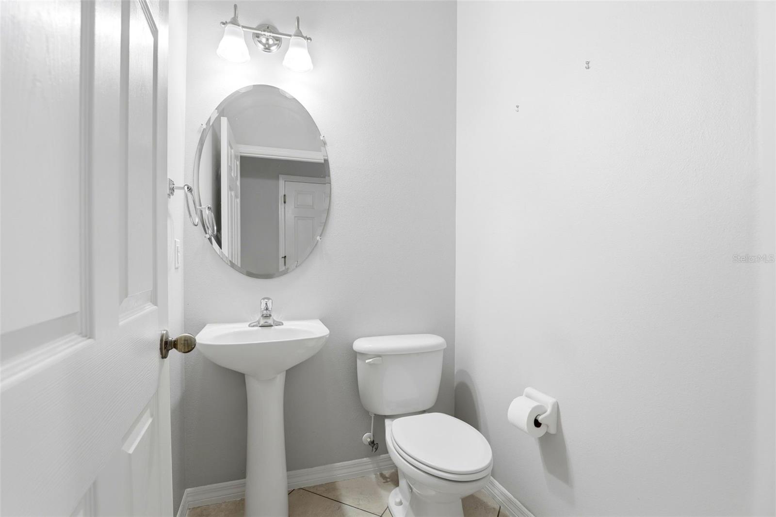 CLAYTON CROSSING TWNHMS SECOND AMD - Residential