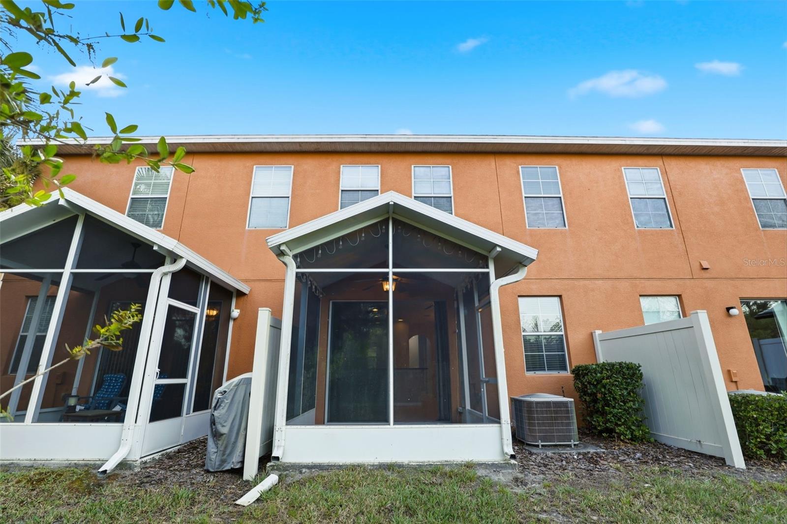 CLAYTON CROSSING TWNHMS SECOND AMD - Residential