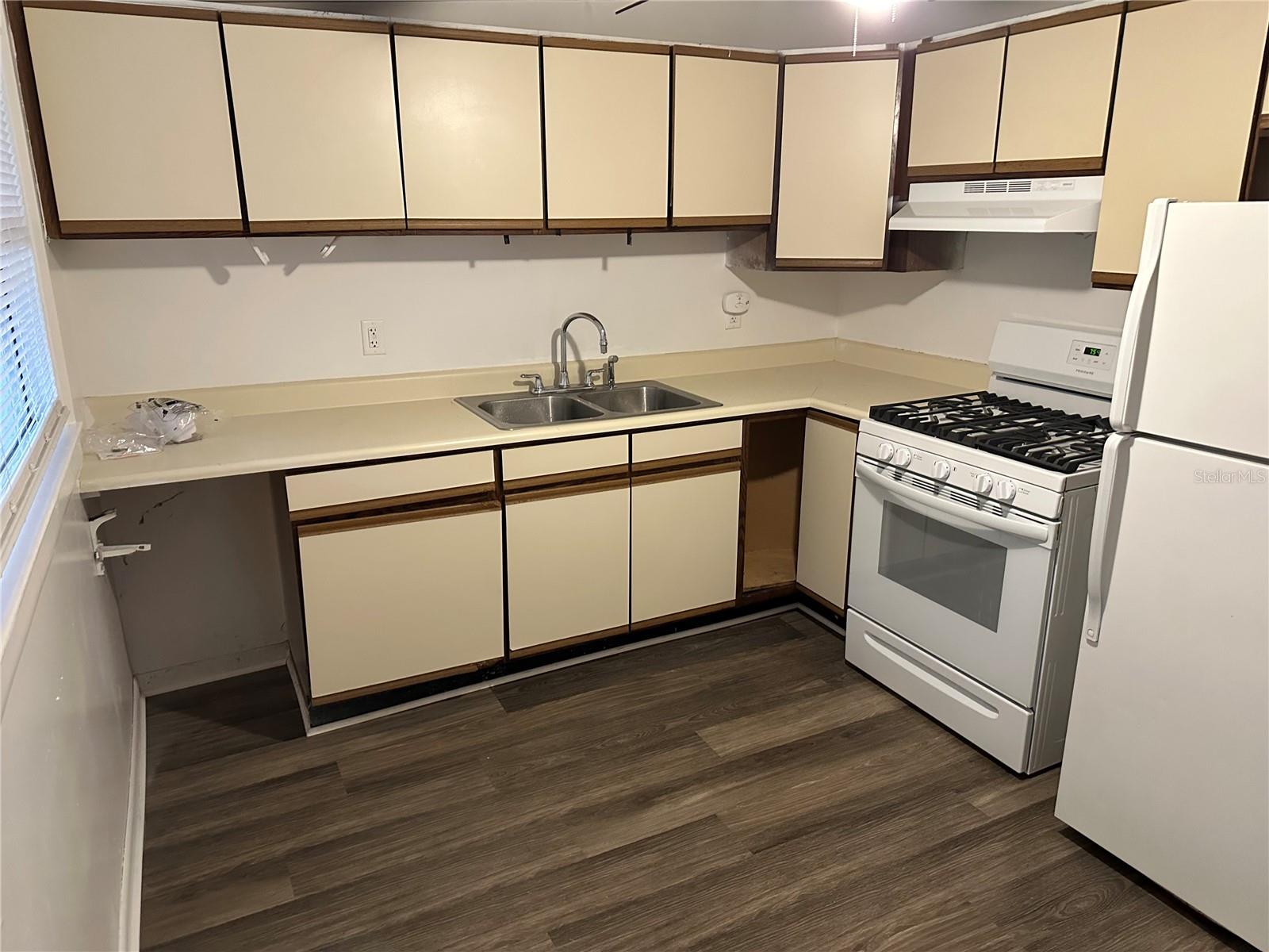 SANFORD TOWN OF - Residential Lease