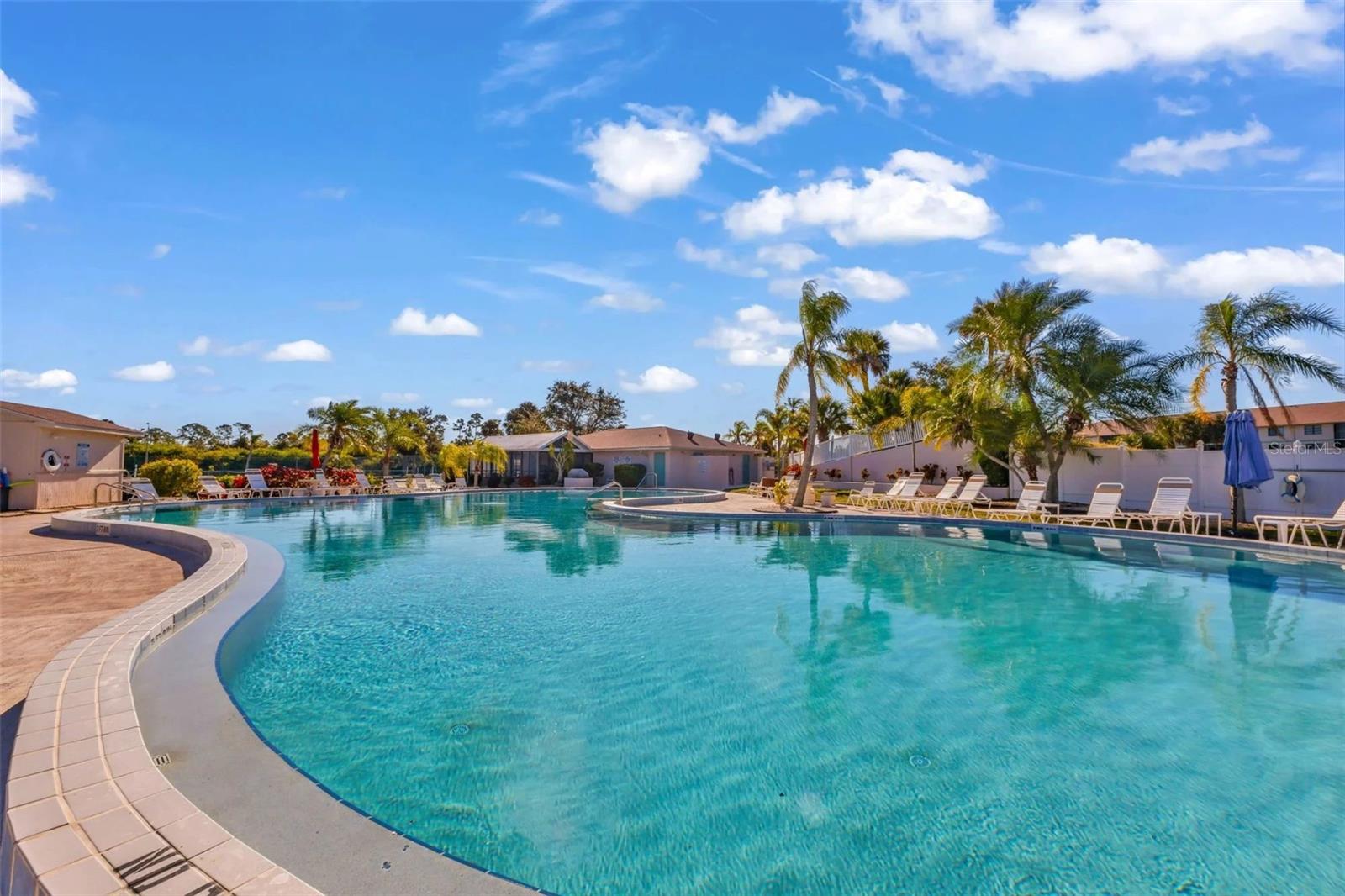 NEWPORT 02 PH 01 BLDG 10 - Residential