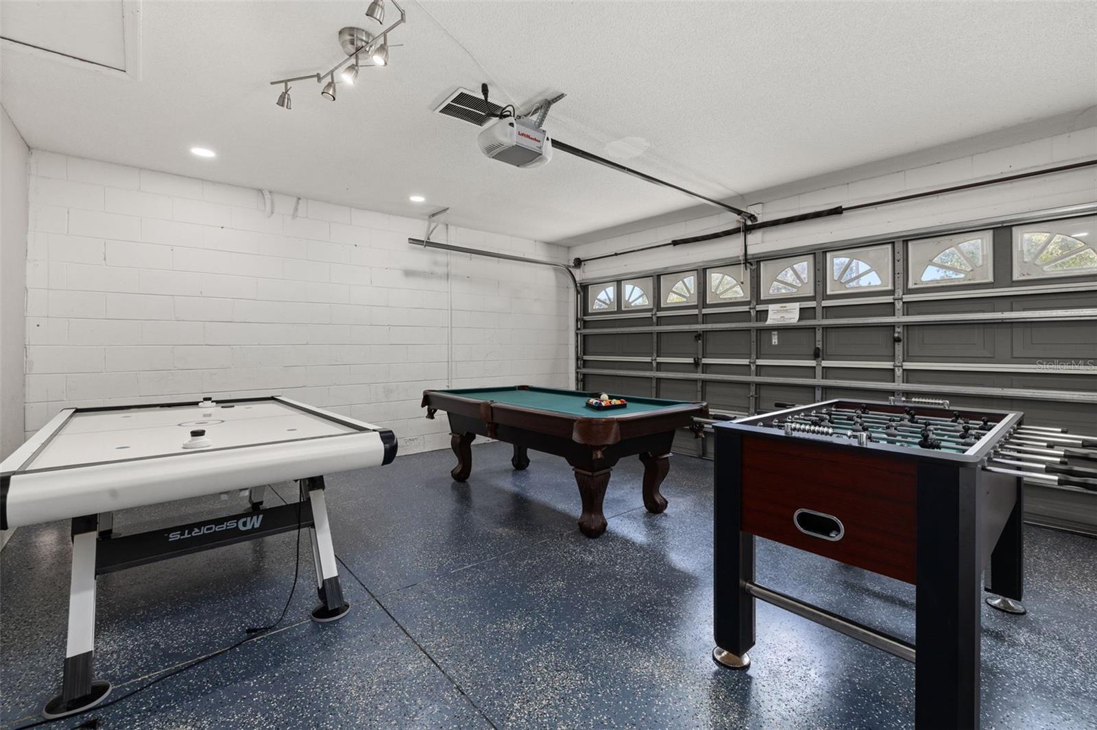 INDIAN RIDGE VILLAS PH 4 - Residential