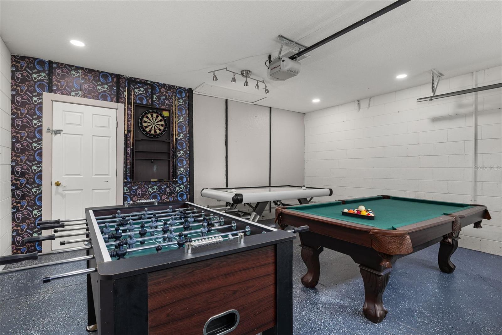 INDIAN RIDGE VILLAS PH 4 - Residential