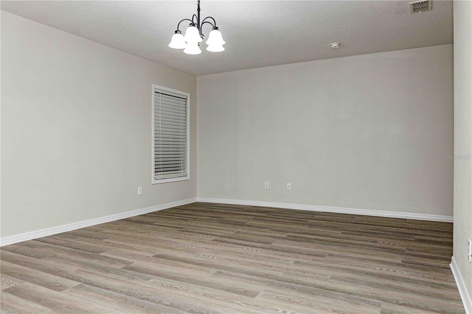 WYNDHAM LAKES ESTATES UNIT 4 - Residential