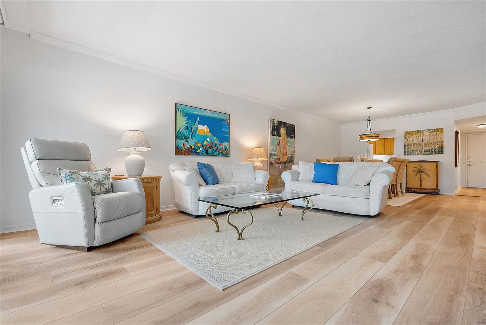 700 BEACH DRIVE NE 102