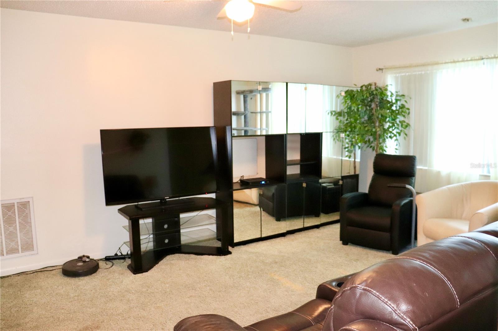 VENDOME VILLAGE - Residential
