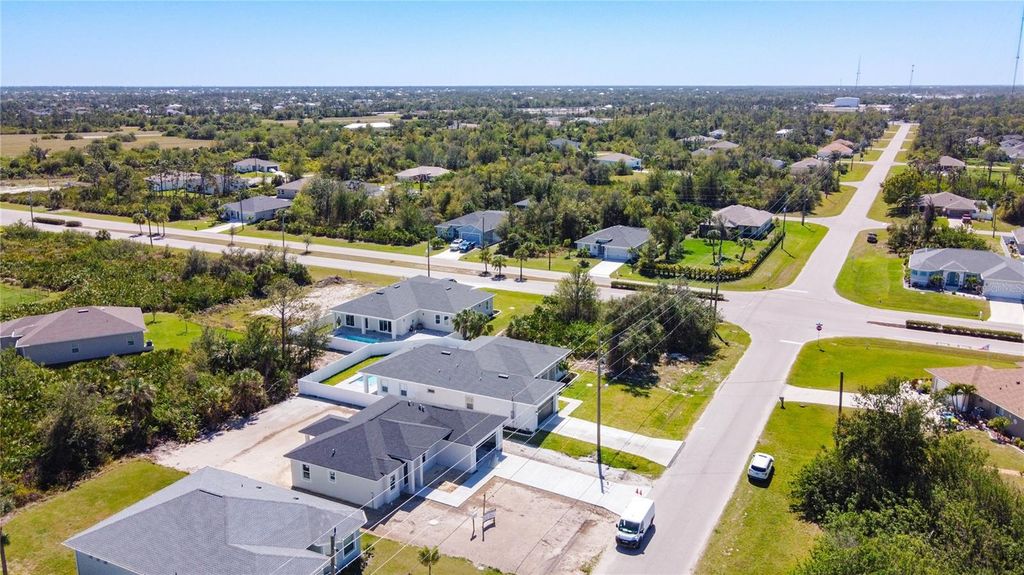 Photo of 159 Antilla Drive, Rotonda West, FL 33947 (MLS # S5135810)
