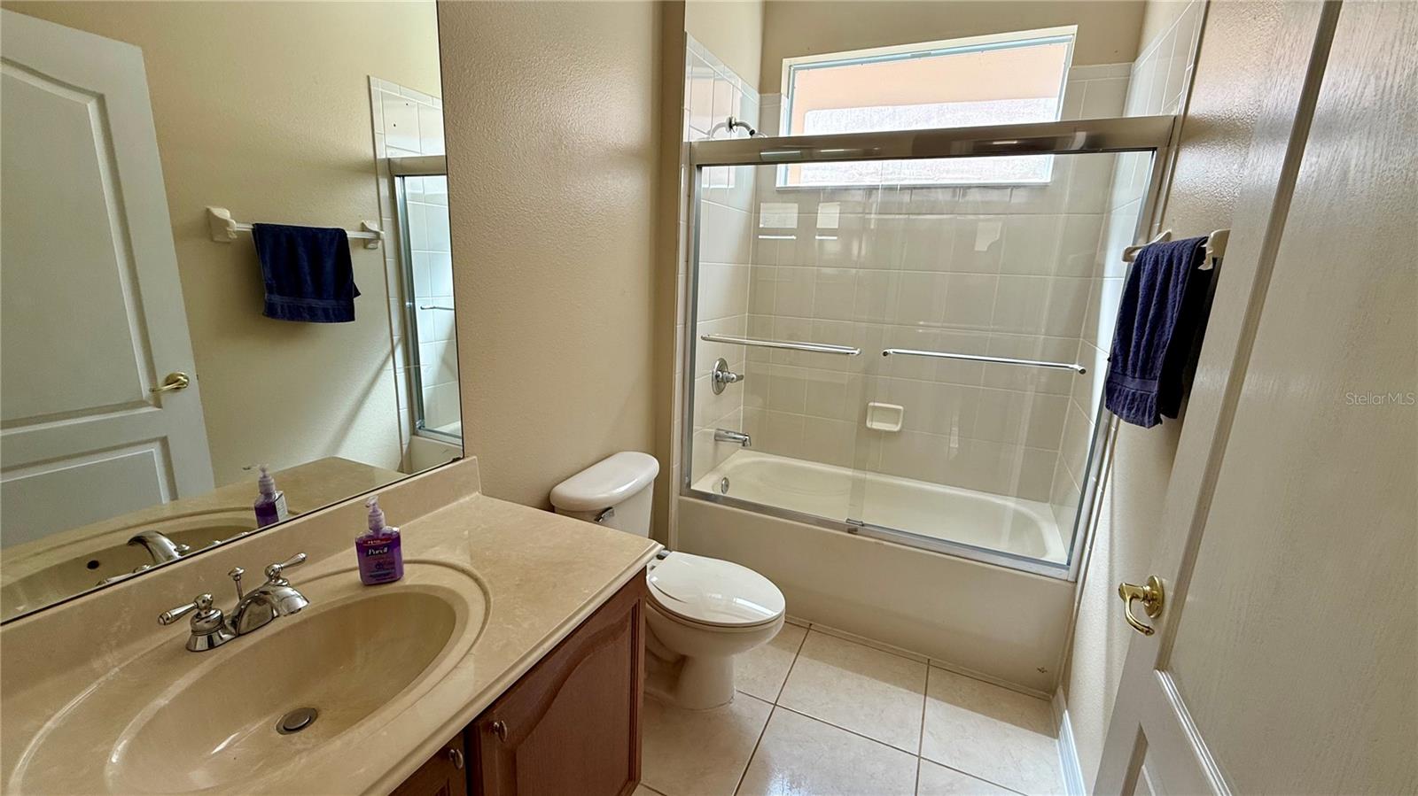 LAKES/WINDERMERE PH 02A - Residential Lease