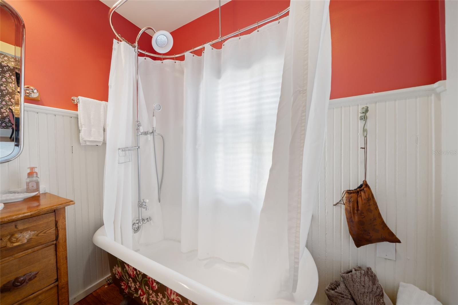 CHITTENDON & MITCHELL ADD - Residential Income