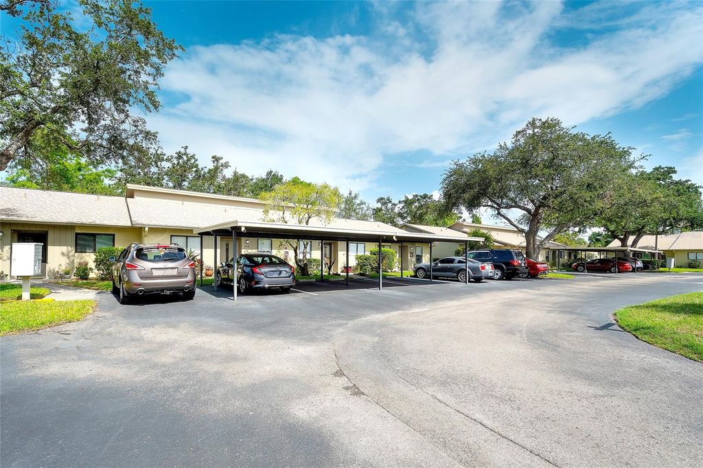 Photo of 6024 28th Street W, Bradenton, FL 34207 (MLS # A4654525)