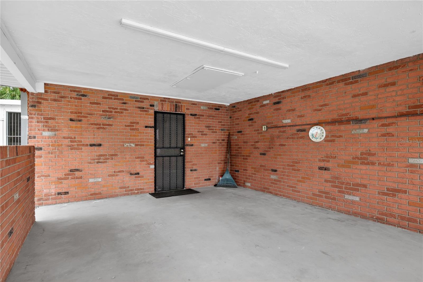 DOMINGO REYES ESTATES - Residential