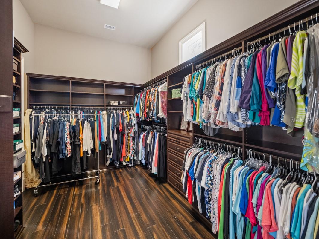 BELLA COLLINA - Residential