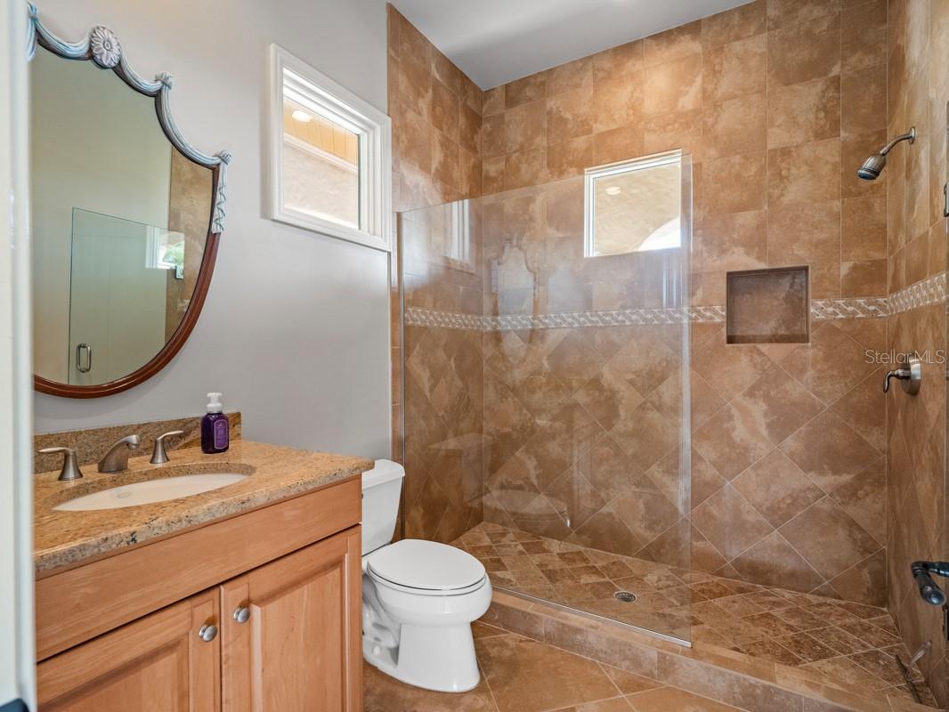 BELLA COLLINA - Residential