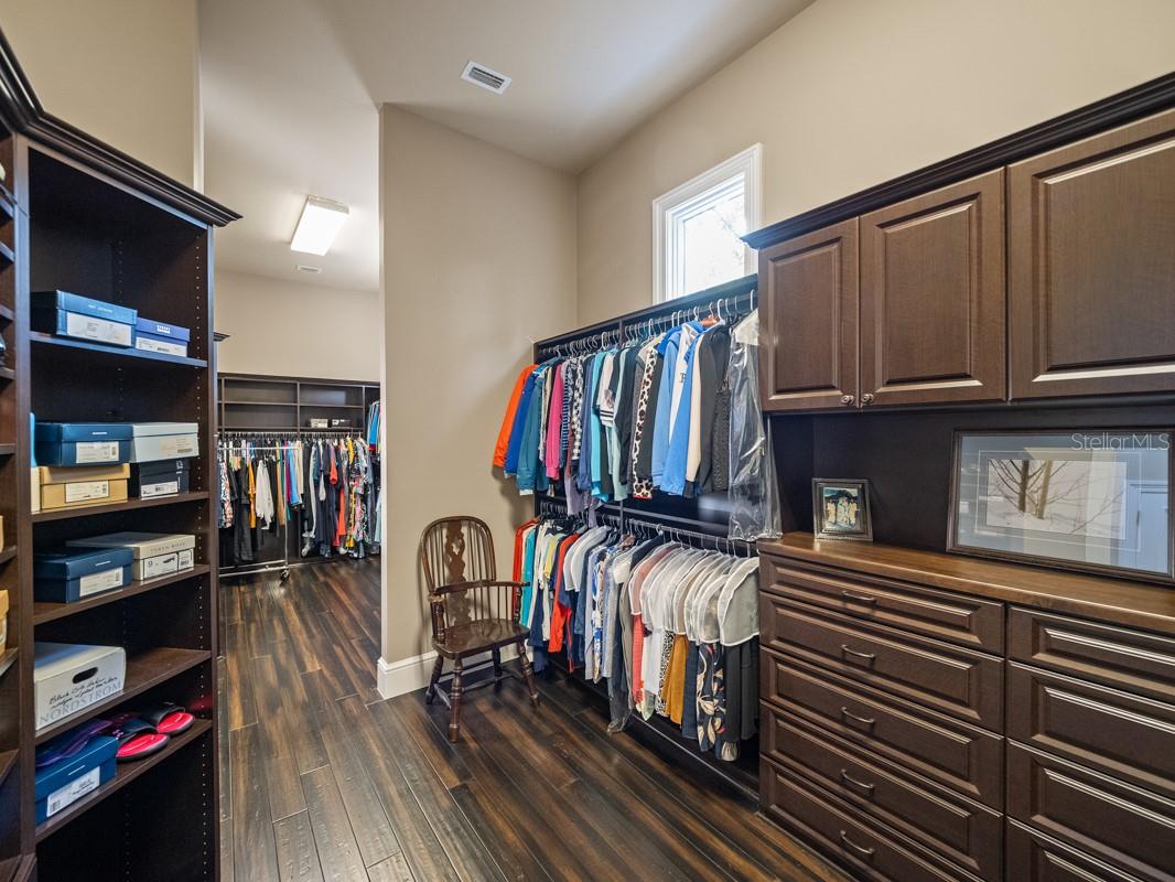 BELLA COLLINA - Residential