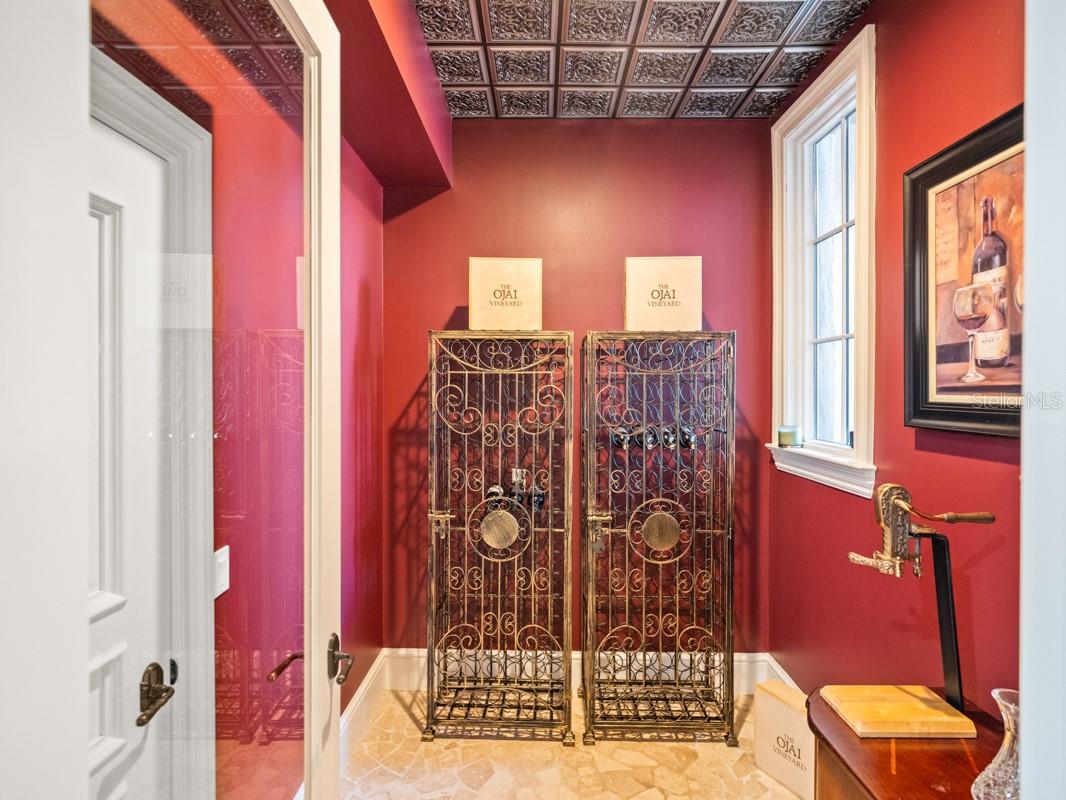 BELLA COLLINA - Residential