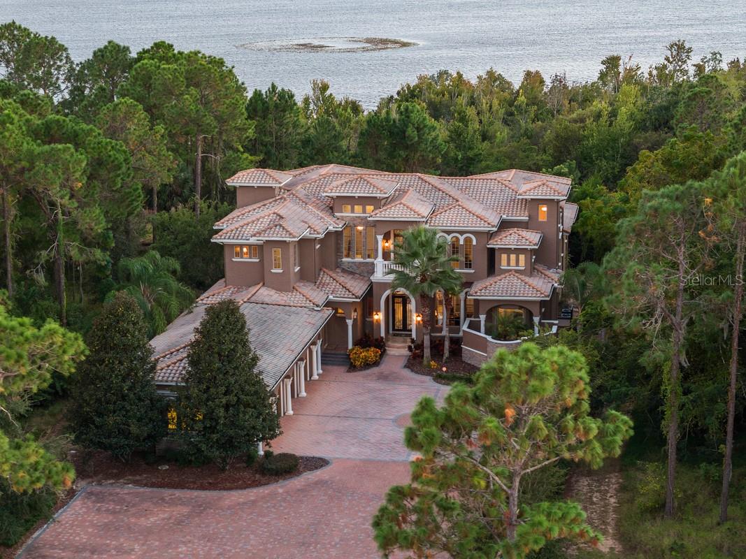 BELLA COLLINA - Residential